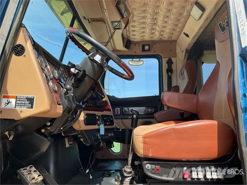 Western Star 4900SB 6x4 Sleeper Winch Truck Hinausautot