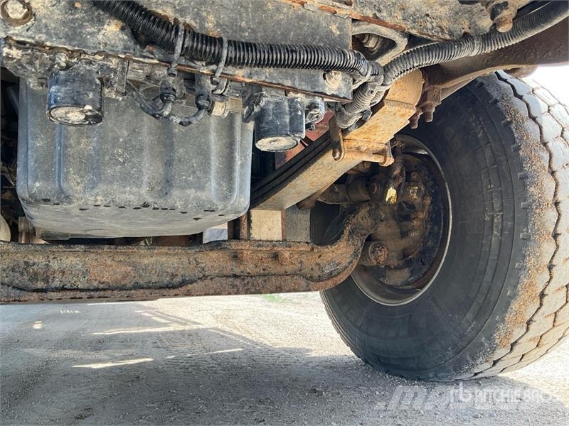 Western Star 4900SB 6x4 Sleeper Winch Truck Hinausautot