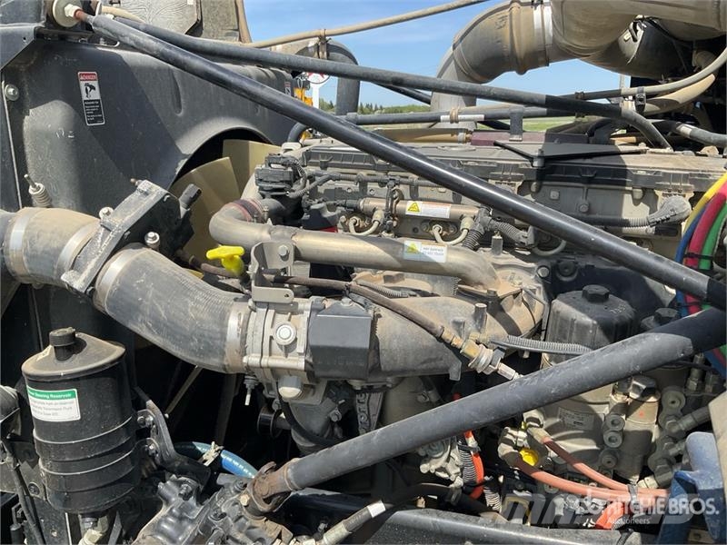 Western Star 4900SB 8x6 Sleeper Winch Truck Hinausautot