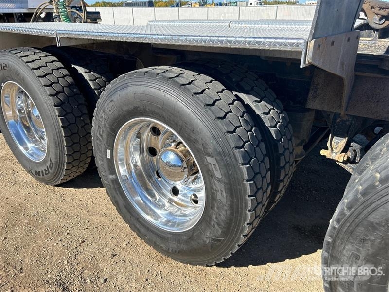 Western Star 4900SB 8x6 Tri/A Day Cab Truck Tractor 트랙터 유닛