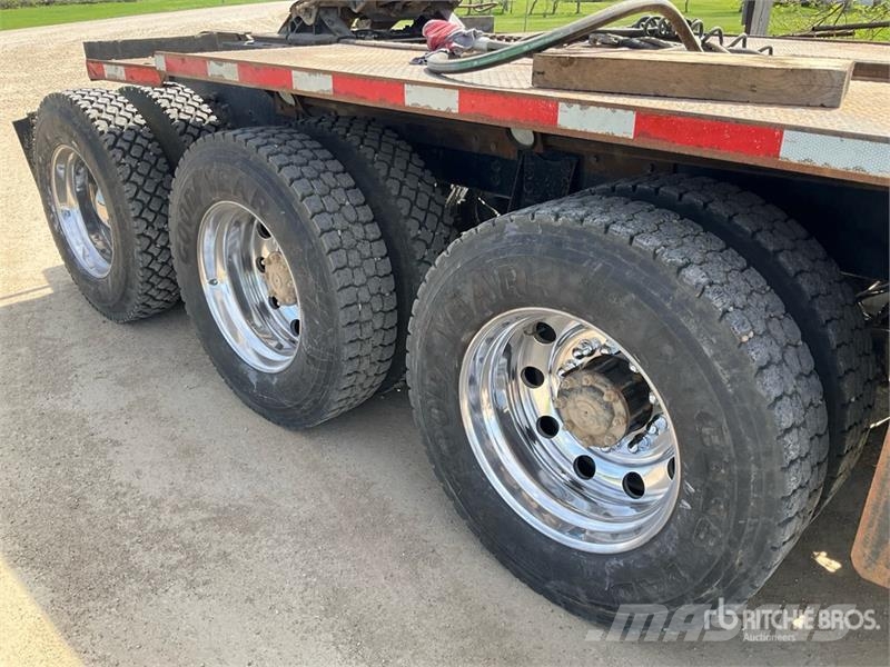 Western Star 4900SB 8x6 Sleeper Winch Truck Hinausautot