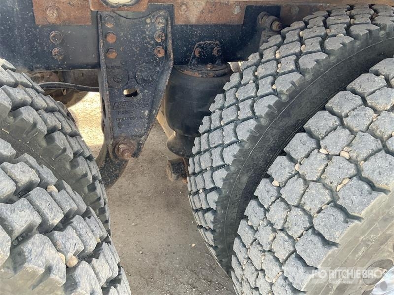 Western Star 4900SB 8x6 Sleeper Winch Truck Hinausautot
