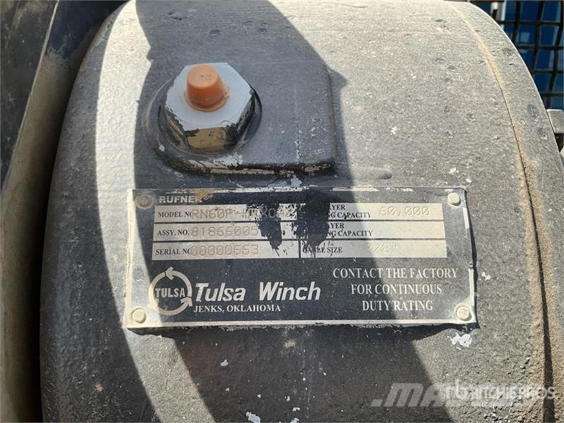 Western Star 4900SB 8x6 Sleeper Winch Truck Hinausautot