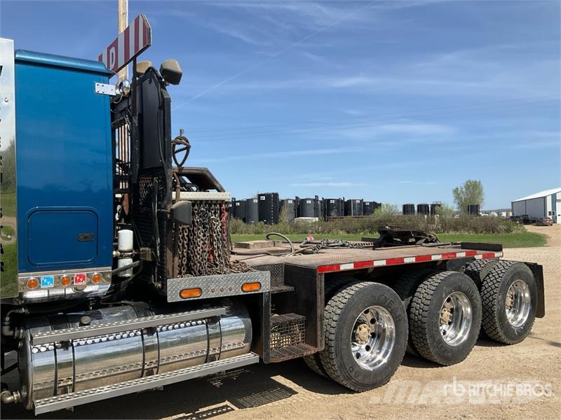 Western Star 4900SB 8x6 Sleeper Winch Truck Hinausautot