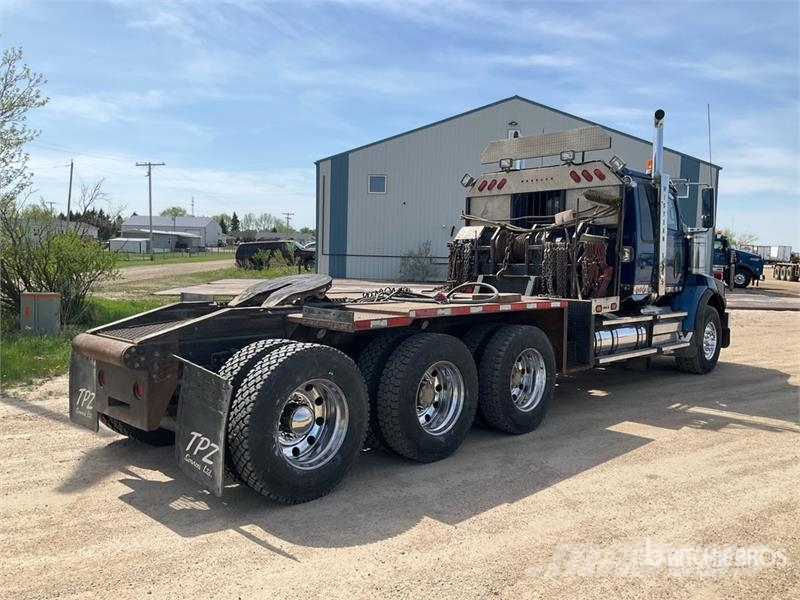 Western Star 4900SB 8x6 Sleeper Winch Truck Hinausautot