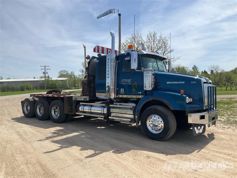 Western Star 4900SB 8x6 Sleeper Winch Truck Hinausautot