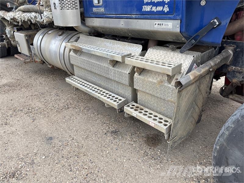 Western Star 4900SF 9000 L 6x4 Flush-By Tanker Truck Motrici cisterna