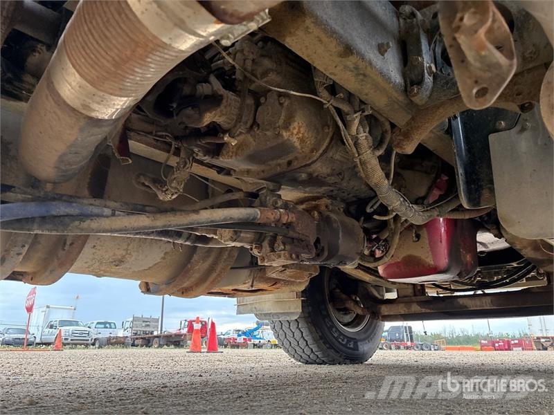 Western Star 4900SF 9000 L 6x4 Flush-By Tanker Truck Motrici cisterna