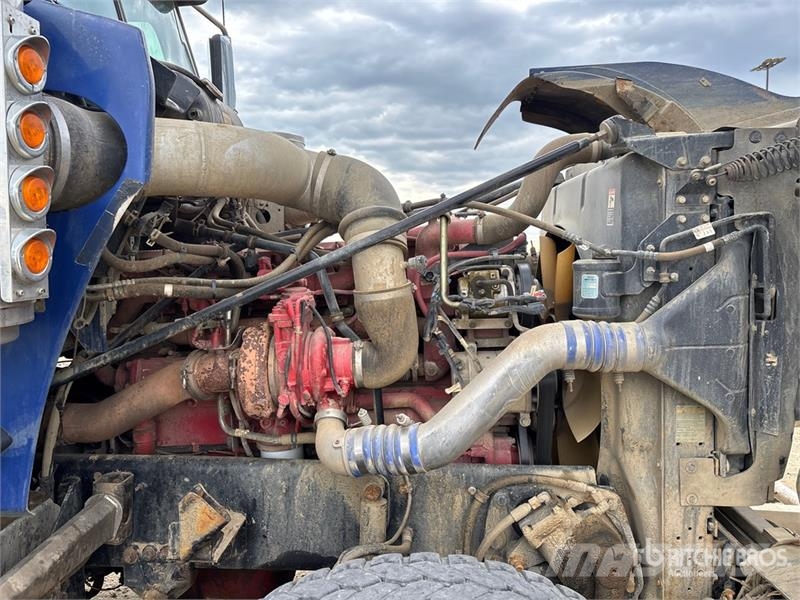 Western Star 4900SF 9000 L 6x4 Flush-By Tanker Truck Motrici cisterna