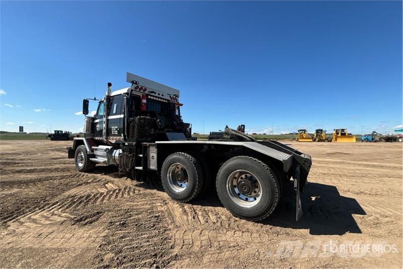 Western Star 4900XD 6x4 Sleeper Winch Truck Hinausautot