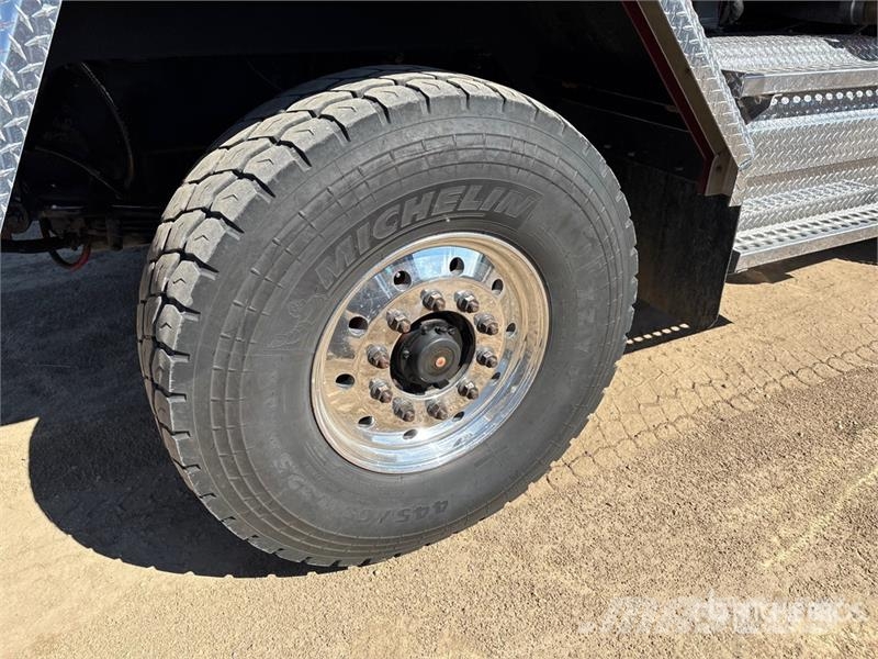 Western Star 4900XD 6x4 Sleeper Winch Truck Hinausautot