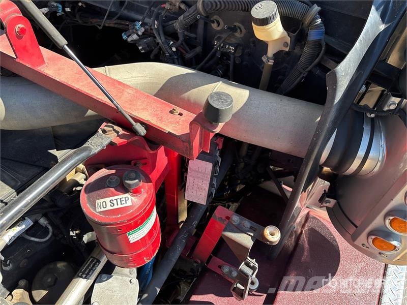 Western Star 4900XD 6x4 Sleeper Winch Truck Hinausautot