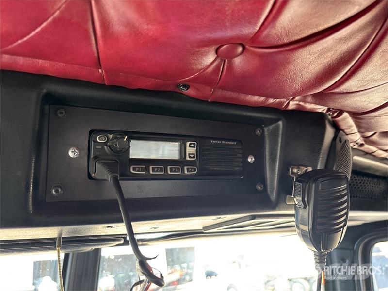 Western Star 4900XD 6x4 Sleeper Winch Truck Hinausautot