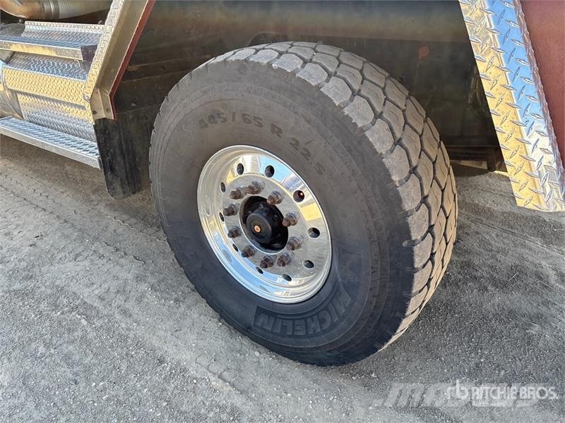 Western Star 4900XD 6x4 Sleeper Winch Truck Hinausautot