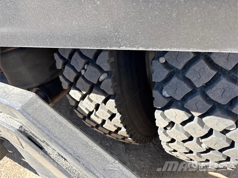 Western Star 4900XD 6x4 Sleeper Winch Truck Hinausautot