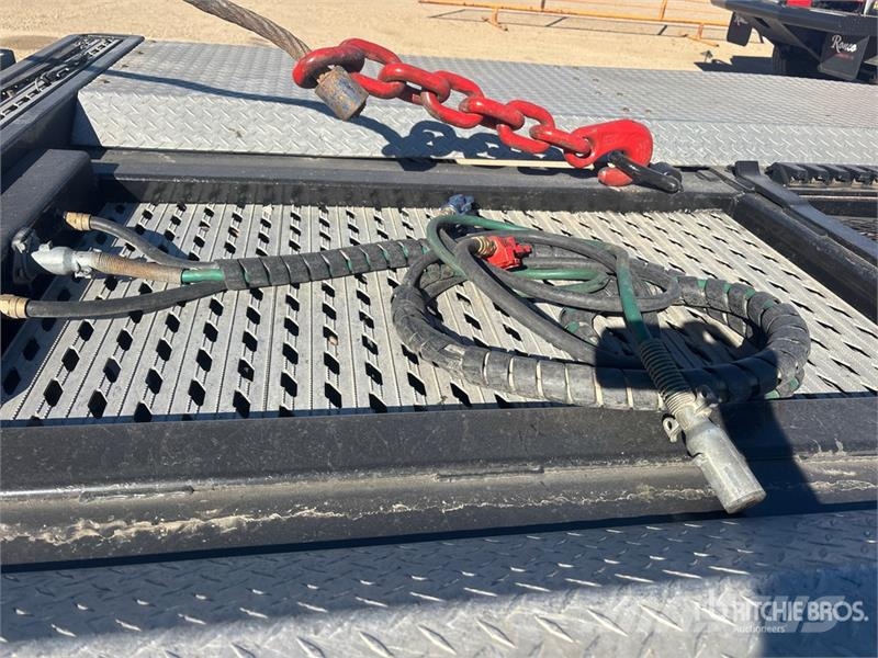 Western Star 4900XD 8x6 Sleeper Winch Truck Hinausautot