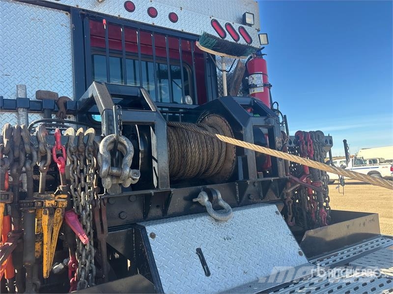 Western Star 4900XD 8x6 Sleeper Winch Truck Hinausautot