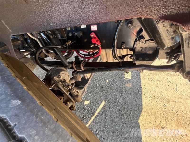 Western Star 4900XD 8x6 Sleeper Winch Truck Hinausautot
