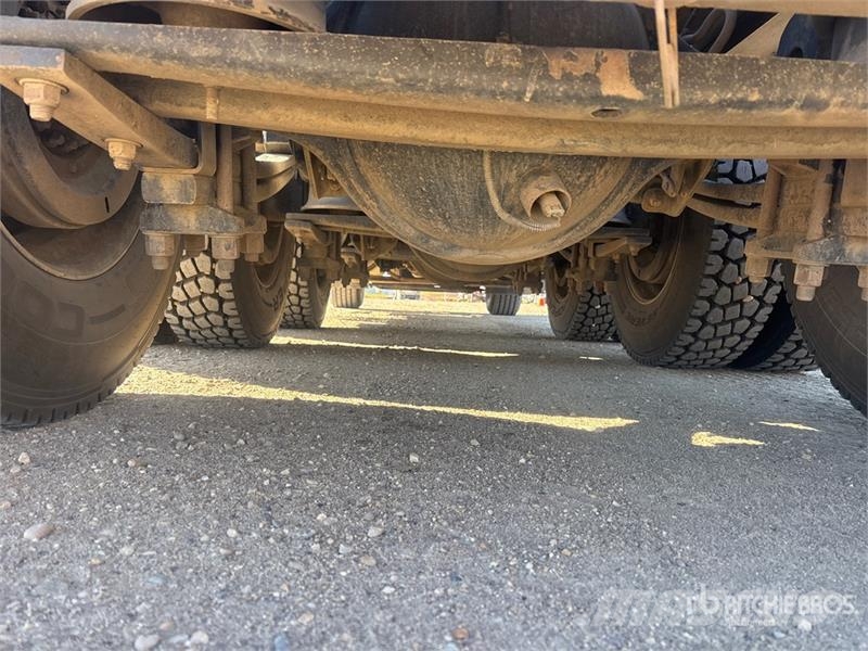 Western Star 4900XD 8x6 Sleeper Winch Truck Hinausautot