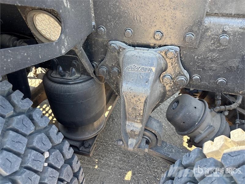 Western Star 4900XD 8x6 Sleeper Winch Truck Hinausautot