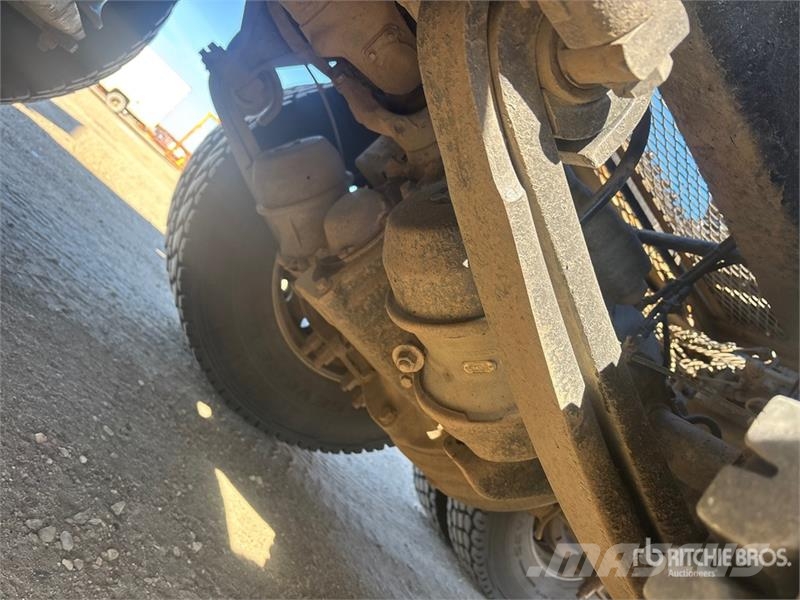 Western Star 4900XD 8x6 Sleeper Winch Truck Hinausautot