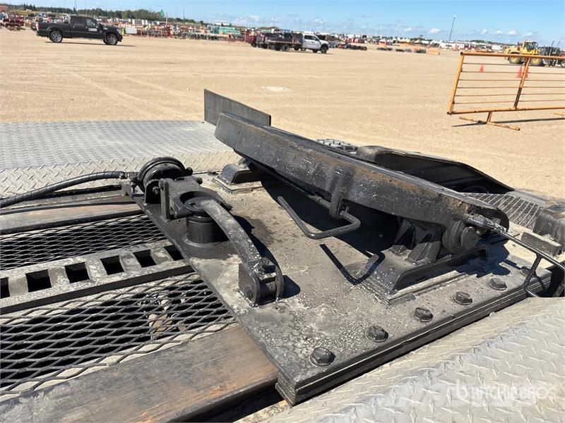Western Star 4900XD 8x6 Sleeper Winch Truck Hinausautot