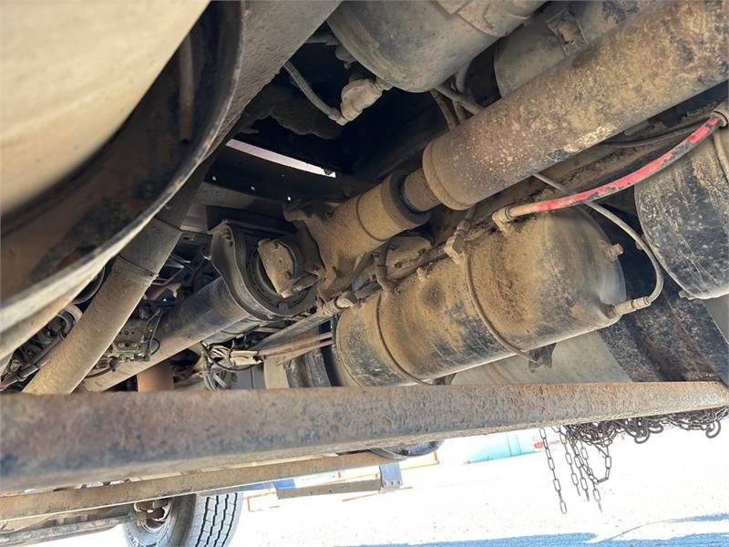 Western Star 4900XD 8x6 Sleeper Winch Truck Hinausautot