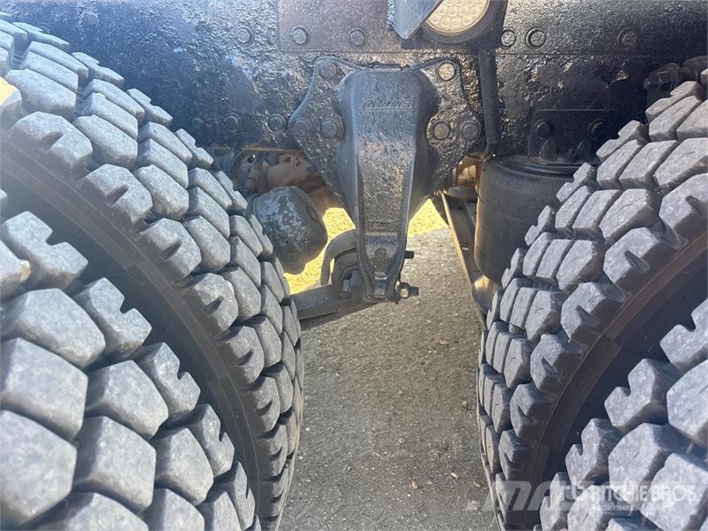 Western Star 4900XD 8x6 Sleeper Winch Truck Hinausautot