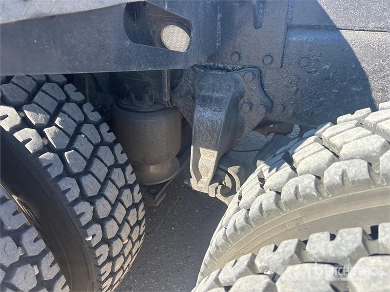 Western Star 4900XD 8x6 Sleeper Winch Truck Hinausautot