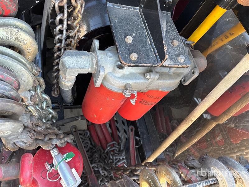 Western Star 4900XD 8x6 Sleeper Winch Truck Hinausautot