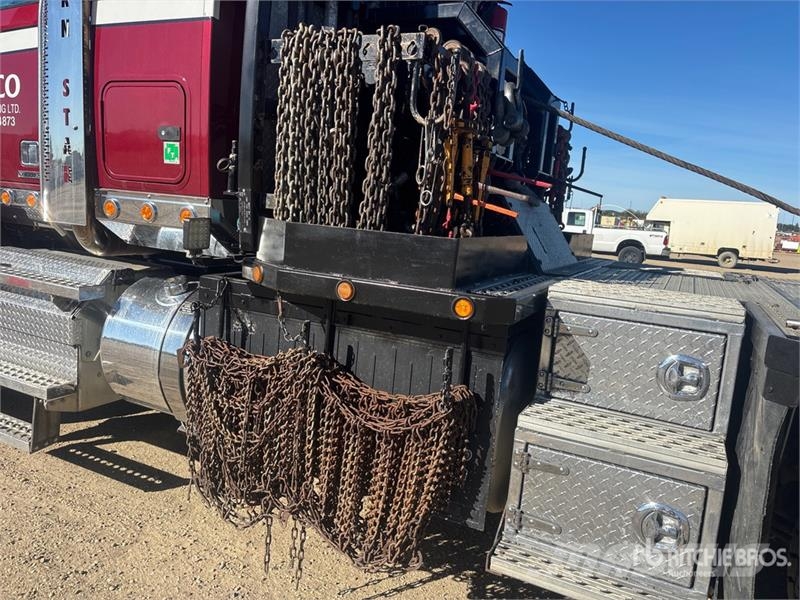 Western Star 4900XD 8x6 Sleeper Winch Truck Hinausautot