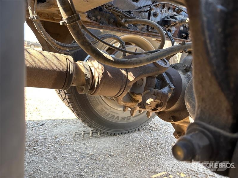 Western Star 4900XD 8x6 Sleeper Winch Truck Hinausautot