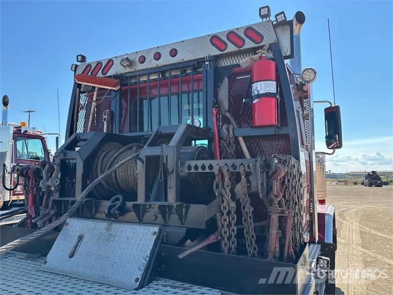 Western Star 4900XD 8x6 Sleeper Winch Truck Hinausautot