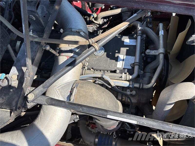 Western Star 4900XD 8x6 Sleeper Winch Truck Hinausautot