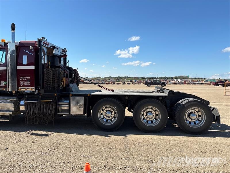 Western Star 4900XD 8x6 Sleeper Winch Truck Hinausautot