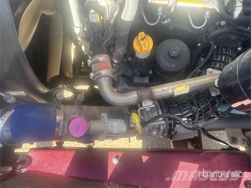 Western Star 4900XD 8x6 Sleeper Winch Truck Hinausautot