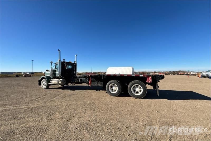 Western Star 4964F 6x4 340 in WB Bed Truck Platformas/izkraušana no sāniem
