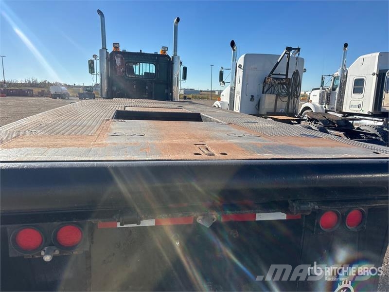 Western Star 4964F 6x4 340 in WB Bed Truck Platformas/izkraušana no sāniem