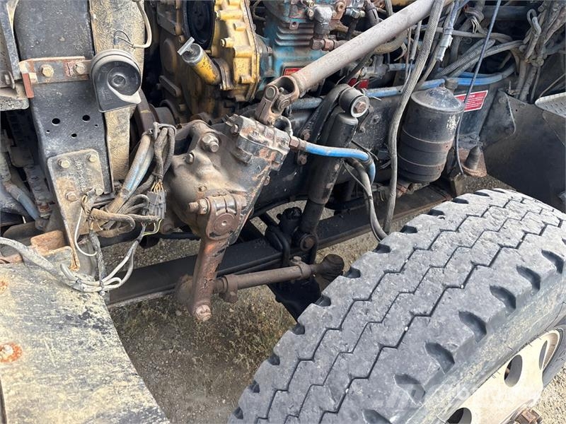 Western Star 4964FX 6x4 T/A Sleeper Truck Tractor (Inoperable) Vilcēji