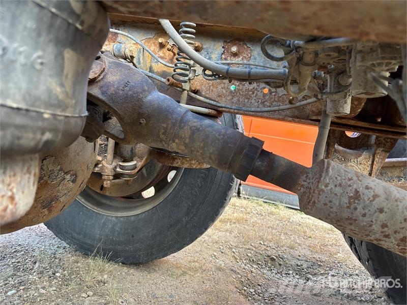 Western Star 4964FX 6x4 T/A Sleeper Truck Tractor (Inoperable) Vilcēji
