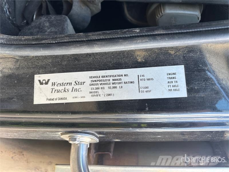Western Star 4964FX 6x4 T/A Sleeper Truck Tractor (Inoperable) Vilcēji