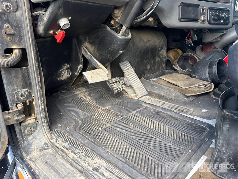 Western Star 4964FX 6x4 T/A Sleeper Truck Tractor (Inoperable) Vilcēji