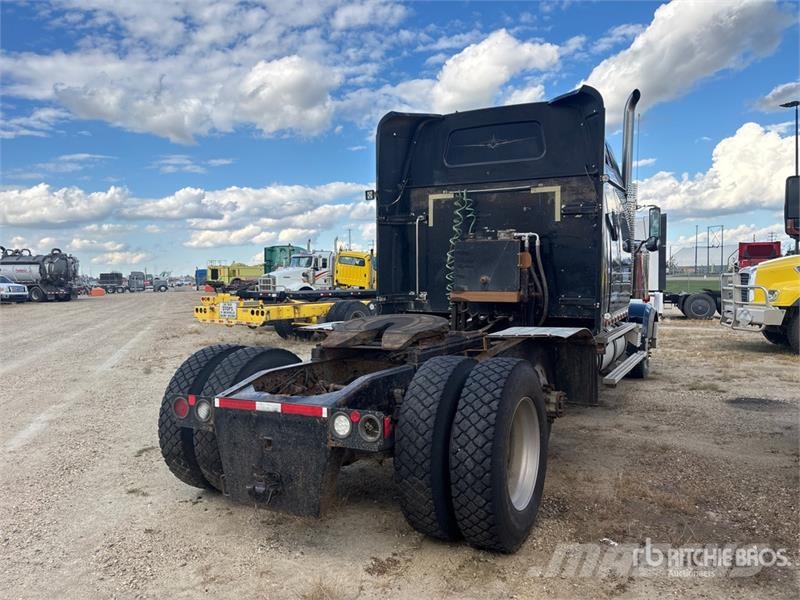Western Star 4964FX 6x4 T/A Sleeper Truck Tractor (Inoperable) Vilcēji