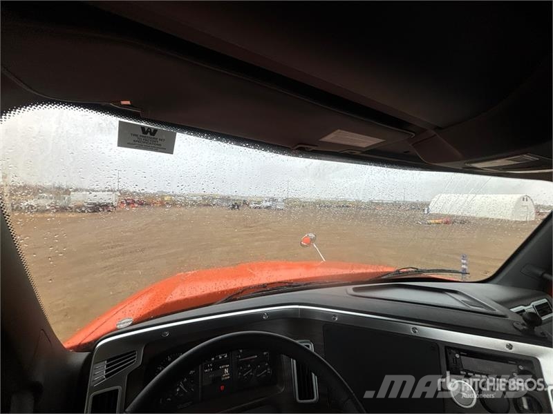 Western Star 49X 6x4 Cab and Chassis Kabine i unutrašnjost