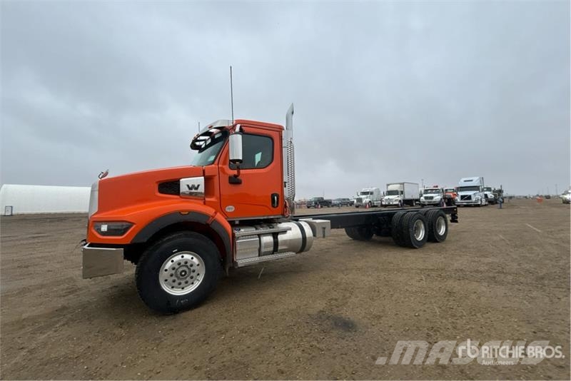 Western Star 49X 6x4 Cab and Chassis Kabine i unutrašnjost