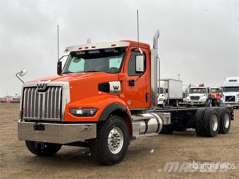 Western Star 49X 6x4 Cab and Chassis Kabine i unutrašnjost