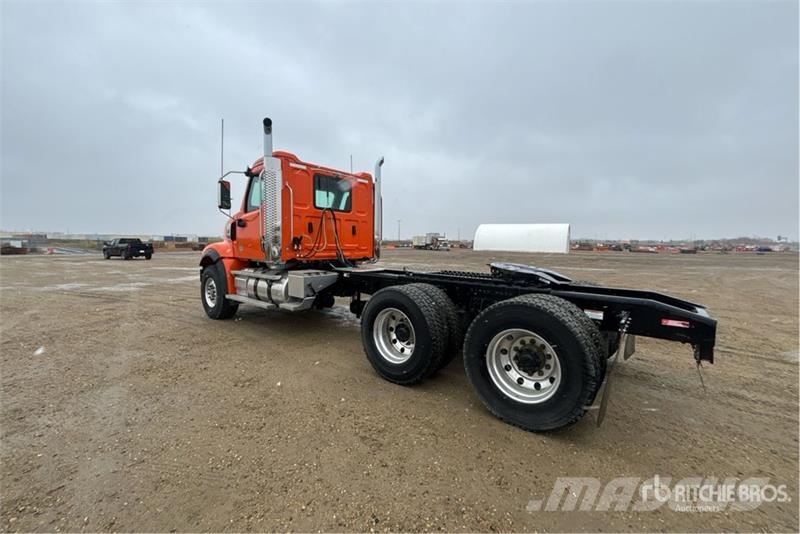 Western Star 49X 6x4 T/A Day Cab Truck Tractor Sadulveokid