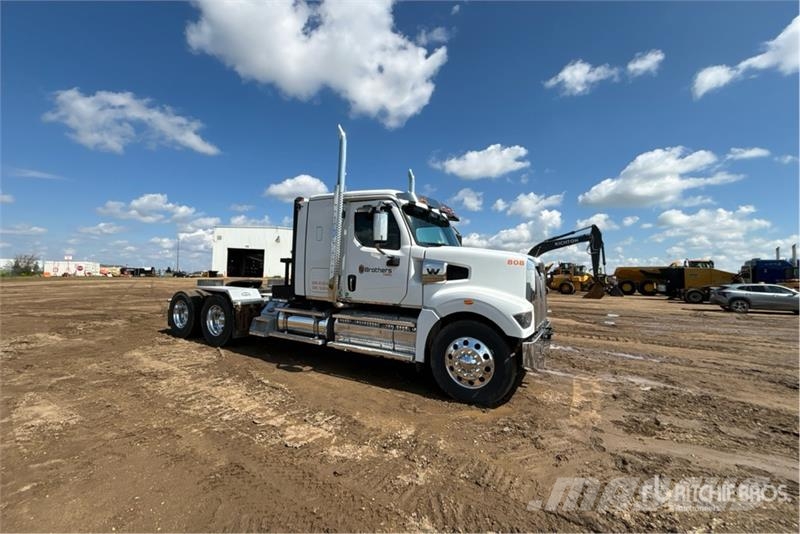 Western Star 49X 6x4 T/A Sleeper Truck Tractor Влекачи