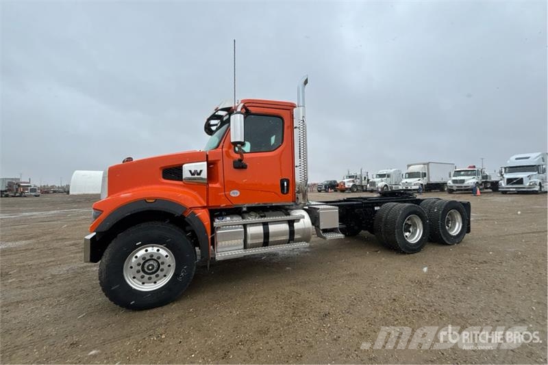 Western Star 49X 6x4 T/A Day Cab Truck Tractor Sadulveokid