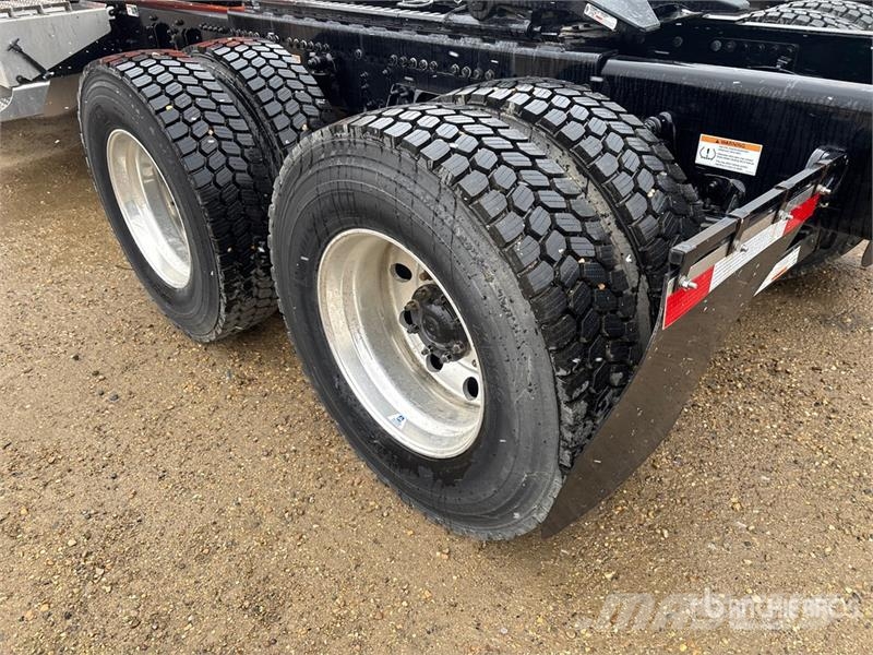Western Star 49X 6x4 T/A Day Cab Truck Tractor Sadulveokid